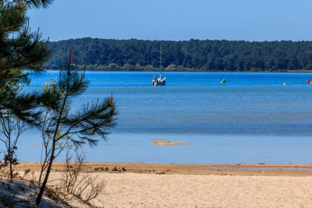 Maison Proche Du Lac ! Hourtin Esterno foto
